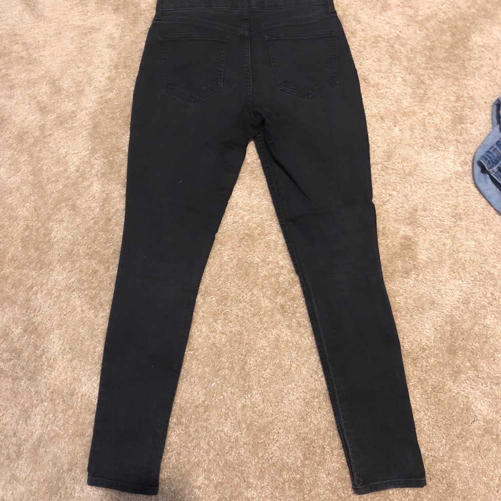 Old Navy Flirt Jeans - Picture 5 of 6
